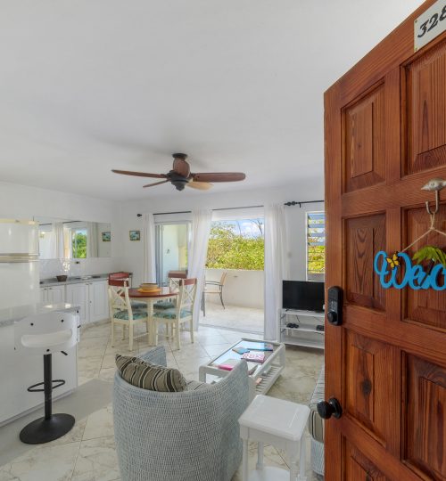 Golden View No. 328 – Rum Runner